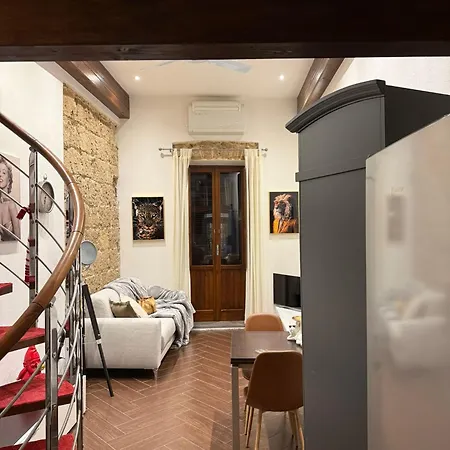 Vanity 8 - Mini Loft *